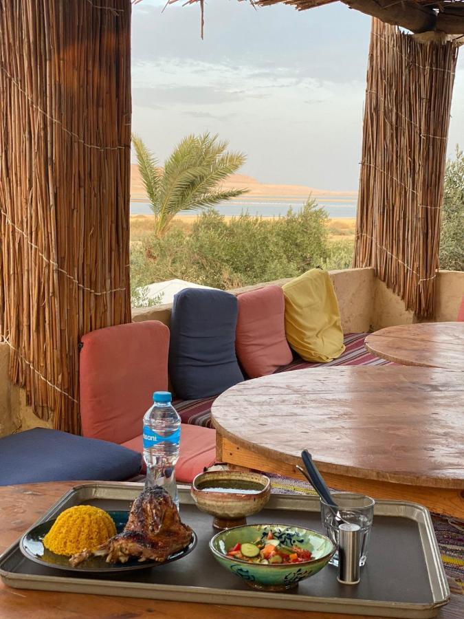 Izbat Ilyas Northern Lake Lodge מראה חיצוני תמונה
