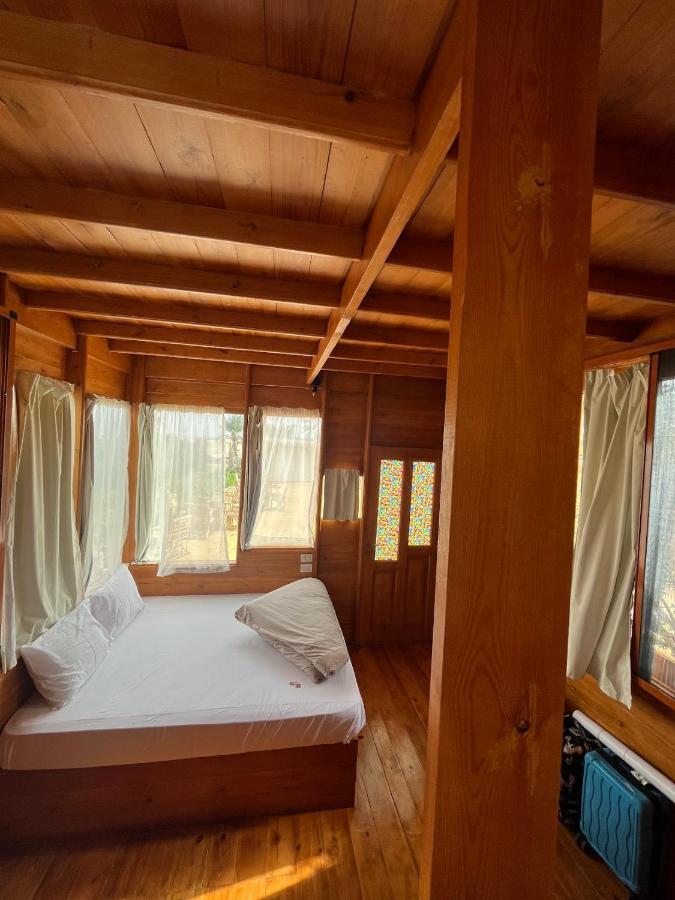 Izbat Ilyas Northern Lake Lodge מראה חיצוני תמונה