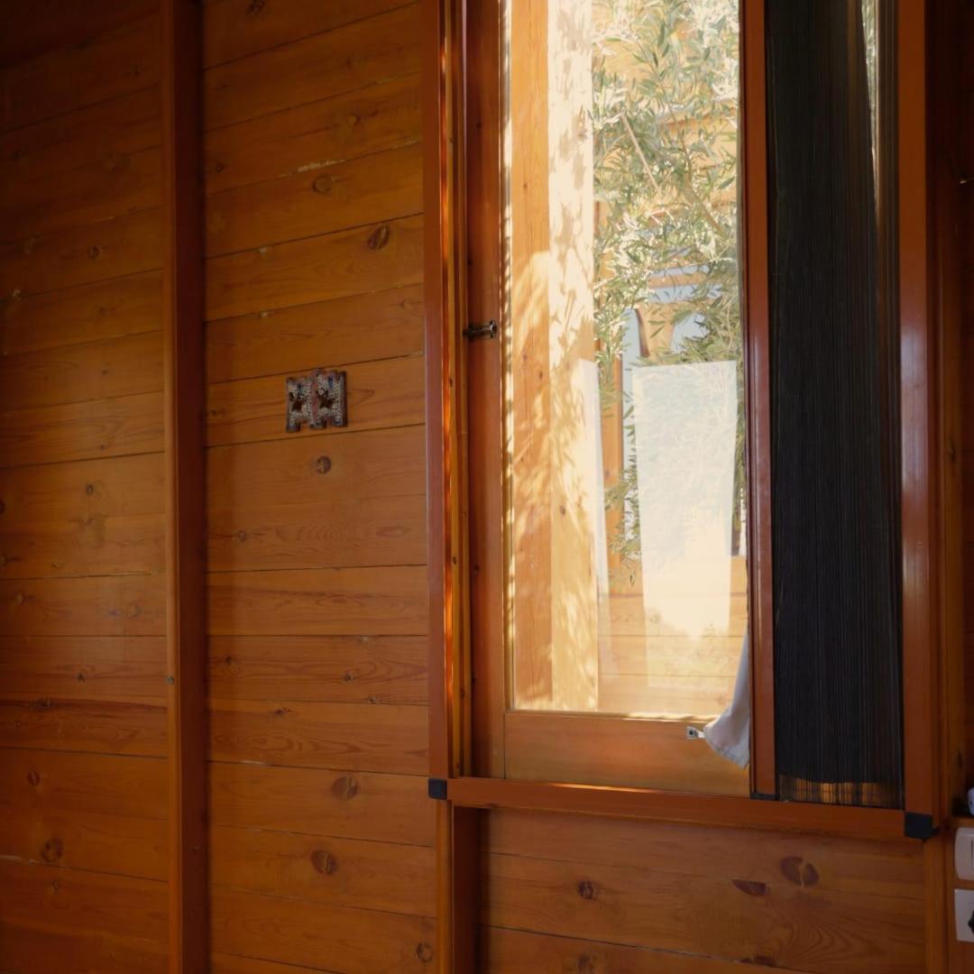 Izbat Ilyas Northern Lake Lodge מראה חיצוני תמונה