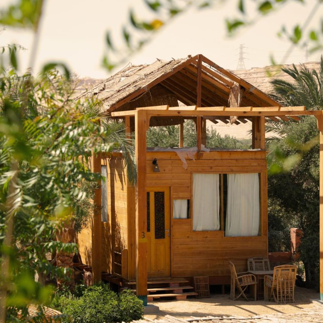 Izbat Ilyas Northern Lake Lodge מראה חיצוני תמונה