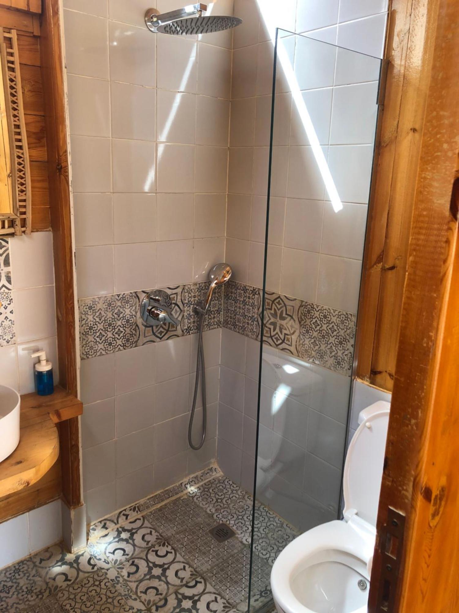 Izbat Ilyas Northern Lake Lodge מראה חיצוני תמונה