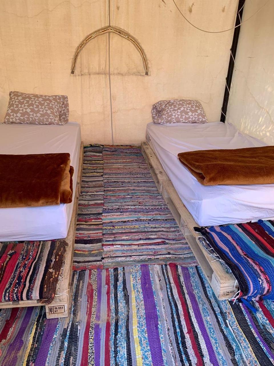 Izbat Ilyas Northern Lake Lodge מראה חיצוני תמונה